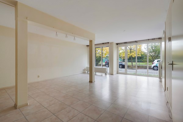Medium property photo - Marga Klompéstraat 9, 2552 HL Den Haag